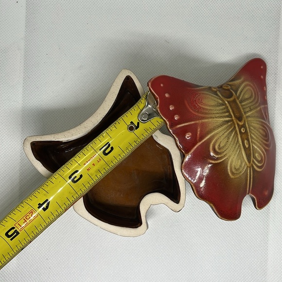 Butterfly ceramic trinket box 3” long 1” deep - Picture 6 of 11